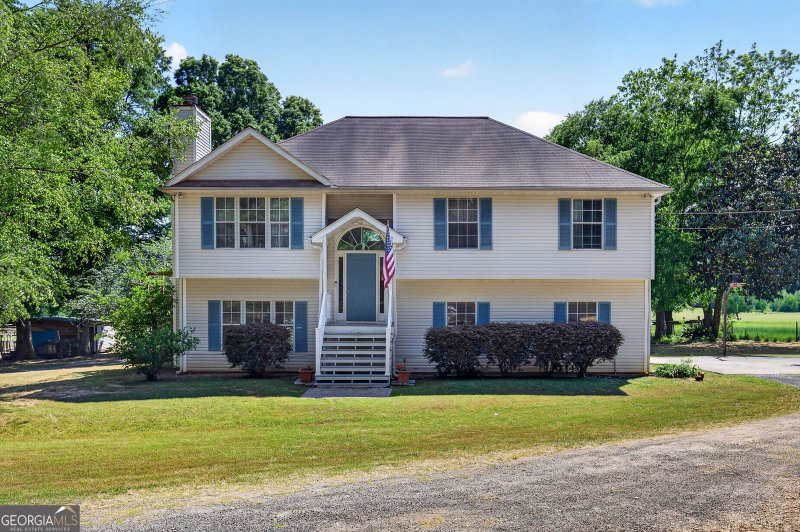 Photo 12 of 511 W Mcintosh Road