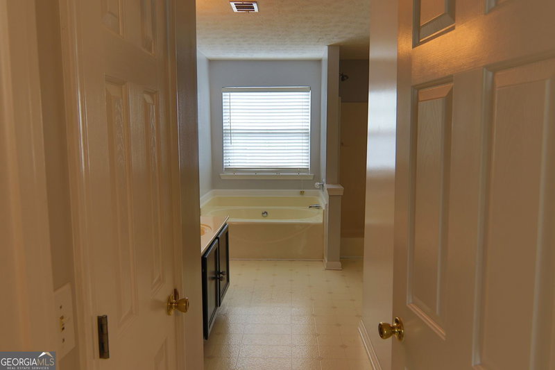Photo 11 of 363 Springhaven Way