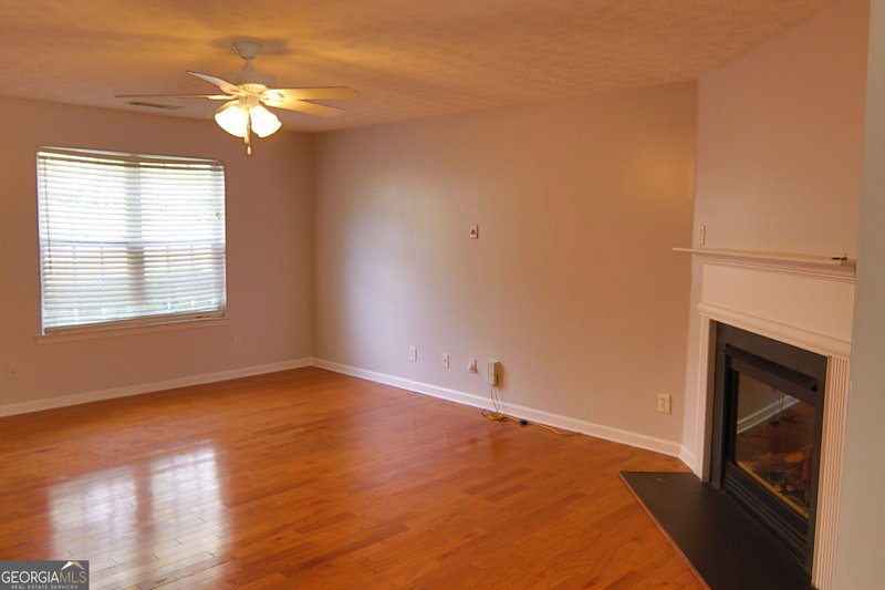 Photo 5 of 363 Springhaven Way