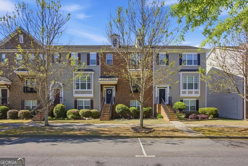 1252 Park Pass Row