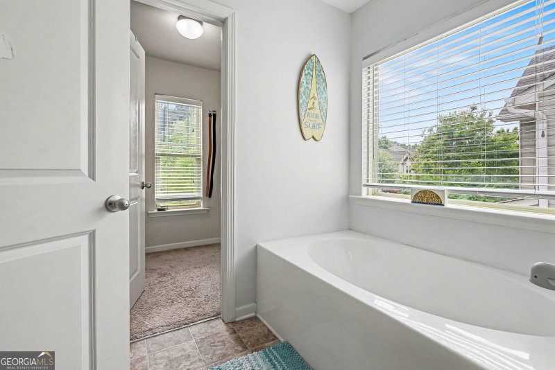 Photo 14 of 114 Southwind Circle