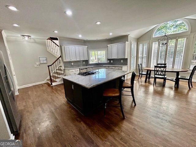 Photo 3 of 310 High Vista Court