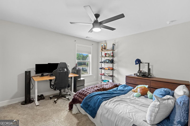 Photo 23 of 202 Roundwood Way