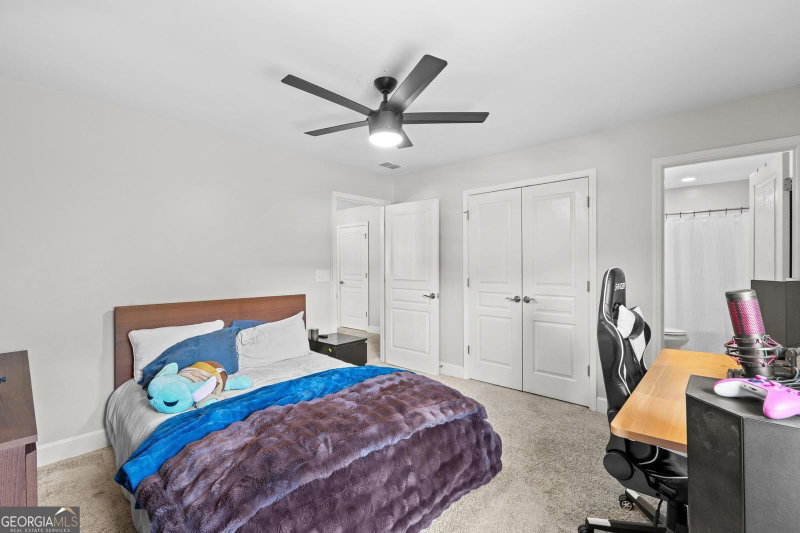 Photo 24 of 202 Roundwood Way
