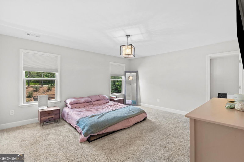 Photo 33 of 202 Roundwood Way