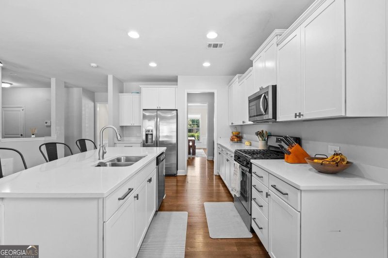 Photo 9 of 202 Roundwood Way