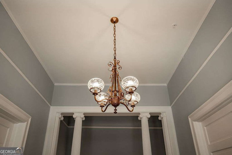 Photo 12 of 997 Milledge Avenue #4
