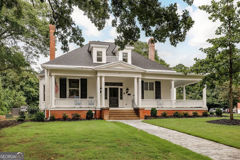 Photo 3 of 997 Milledge Avenue #4