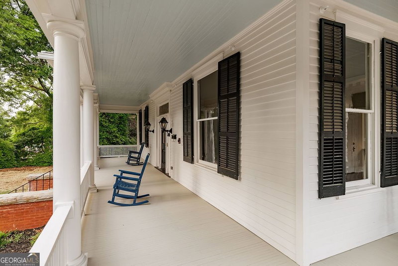 Photo 7 of 997 Milledge Avenue #4