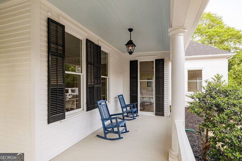 Photo 8 of 997 Milledge Avenue #4