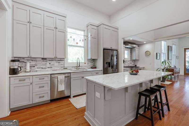 Photo 7 of 255 Bloomfield Street