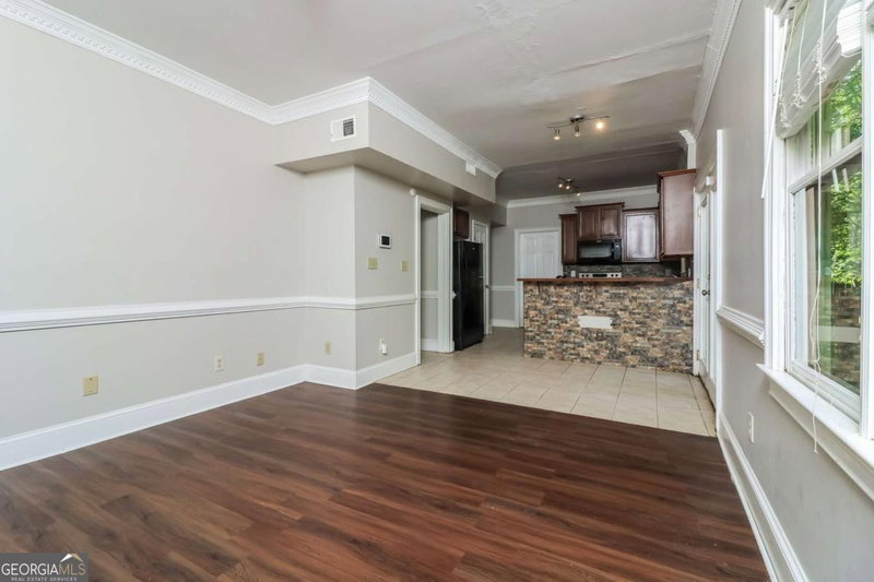 Photo 9 of 5280 Oglethorpe Court