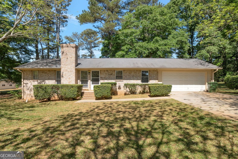 Photo 2 of 515 Kelton Road