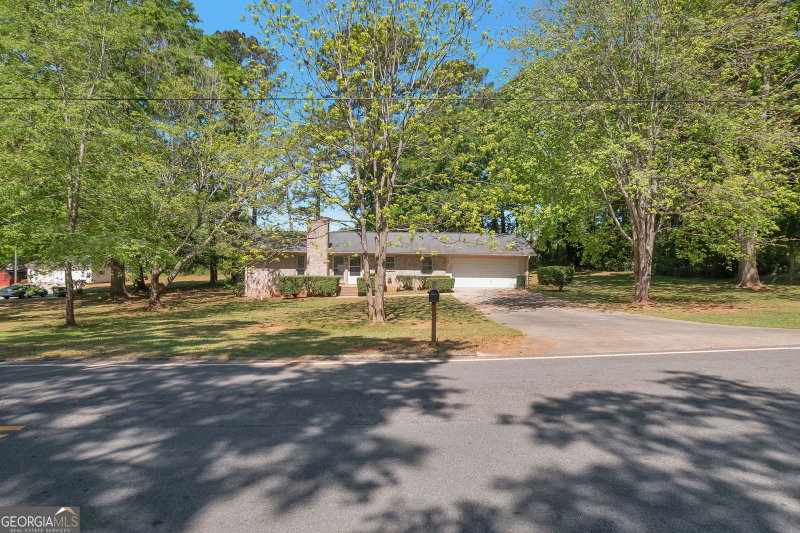 Photo 3 of 515 Kelton Road