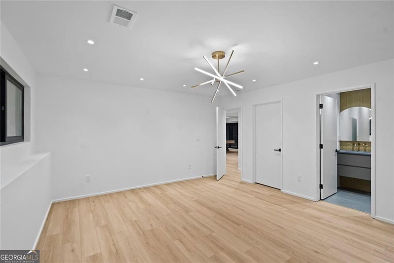 Photo 38 of 1625 Emerald Avenue SW