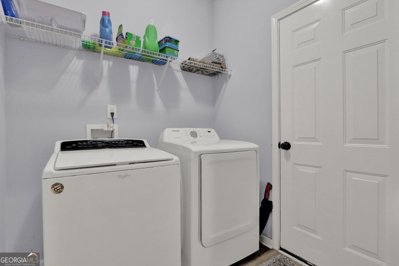 Photo 18 of 2818 Stockbridge Way