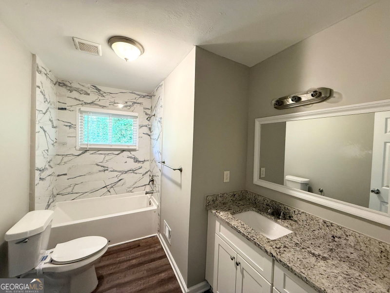 Photo 12 of 2185 Chinaberry Way SW