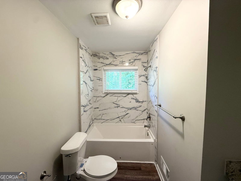 Photo 13 of 2185 Chinaberry Way SW