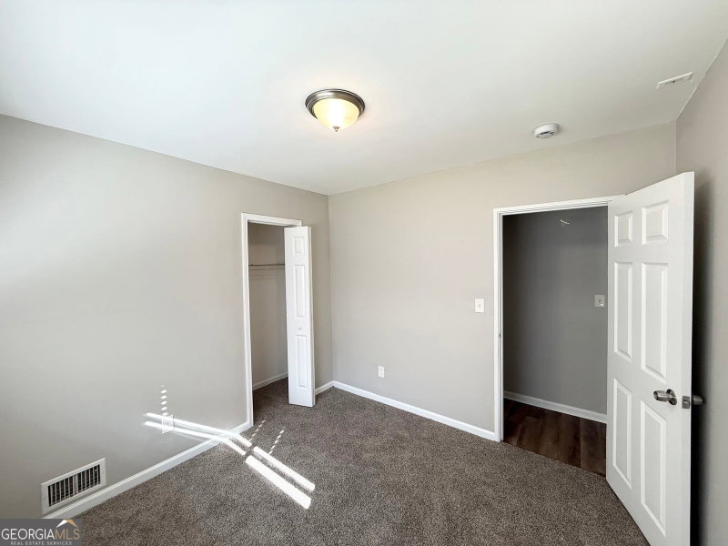 Photo 15 of 2185 Chinaberry Way SW