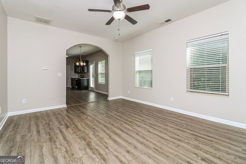 Photo 6 of 403 Westridge Circle