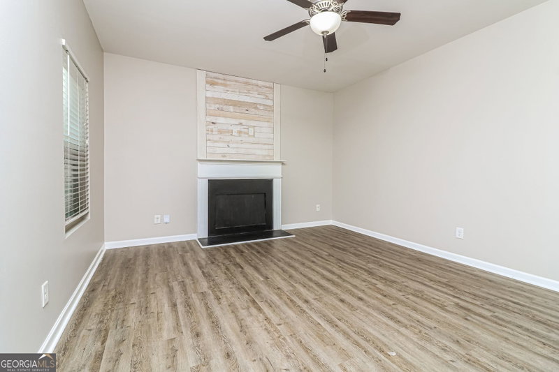 Photo 7 of 403 Westridge Circle