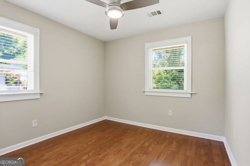 Photo 14 of 3575 Fairburn Place NW