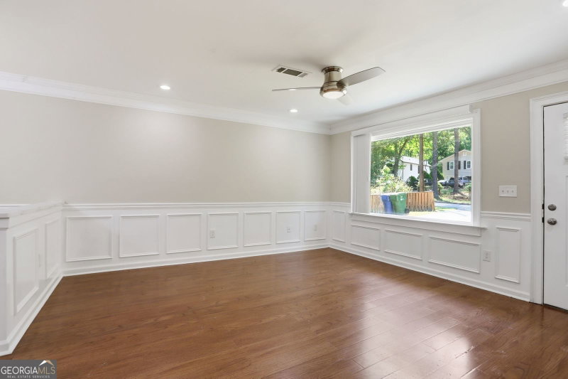 Photo 6 of 3575 Fairburn Place NW