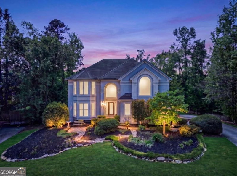 275 Deer Cliff Cove