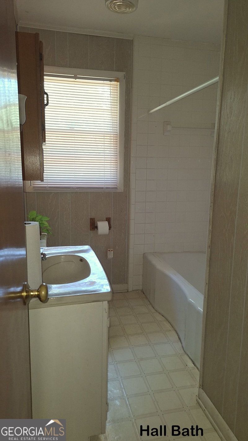 Photo 36 of 1239 Milstead Avenue NE