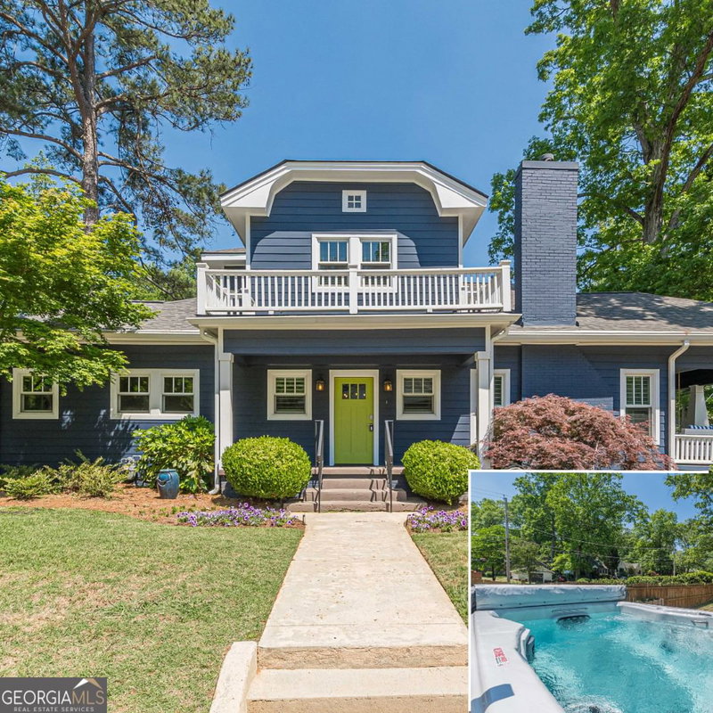 3327 College Street