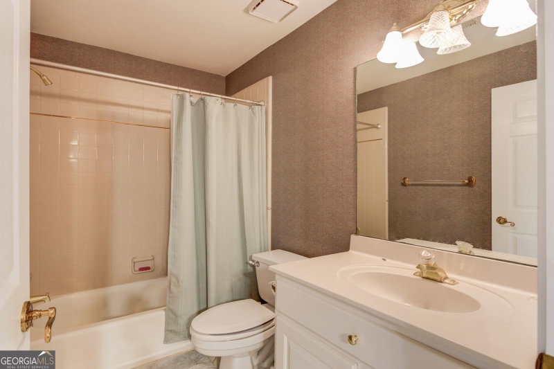 Photo 33 of 2043 Burgundy Drive