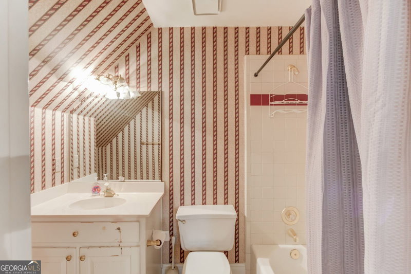 Photo 35 of 2043 Burgundy Drive