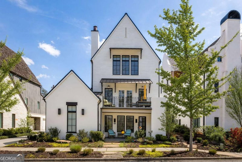 326 Mado Lane