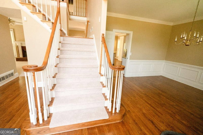 Photo 14 of 1858 De Winton Place