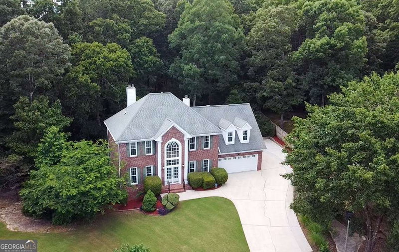 Photo 3 of 1858 De Winton Place