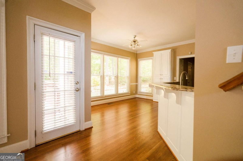 Photo 6 of 1858 De Winton Place