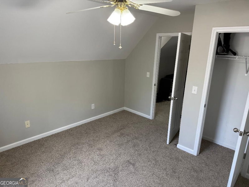 Photo 15 of 121 Saluda Drive