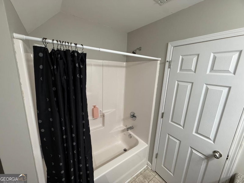 Photo 18 of 121 Saluda Drive