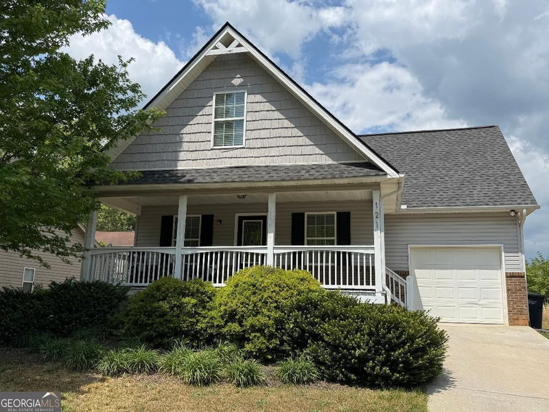 Photo 21 of 121 Saluda Drive