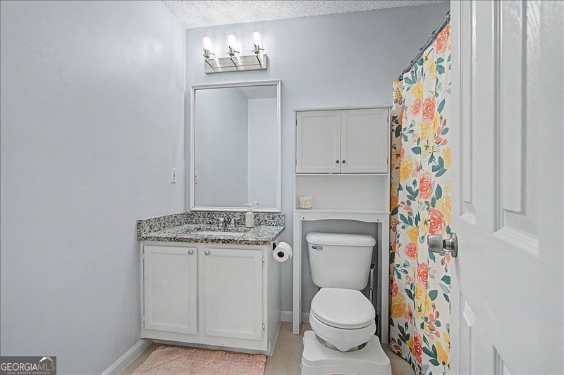 Photo 7 of 94 Villa Rosa Way