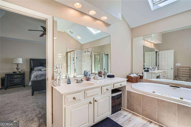 Photo 14 of 5106 Vinings Estates Way SE