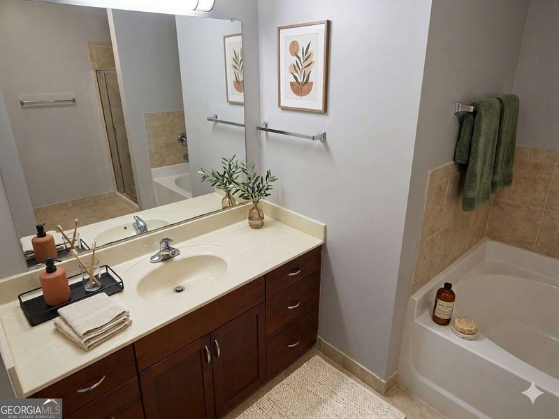 Photo 6 of 870 Mayson Turner Road NW #1238