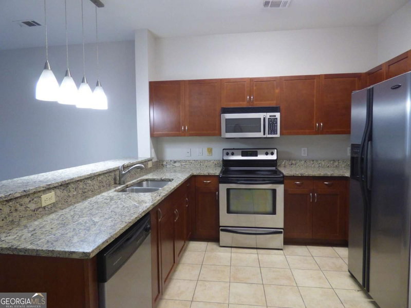 Photo 9 of 870 Mayson Turner Road NW #1238