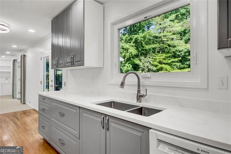Photo 14 of 5080 Nesbit Ferry Lane