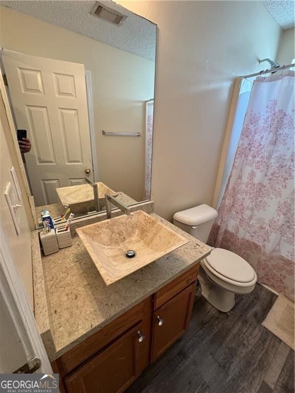 Photo 12 of 6231 Hickory Lane Circle