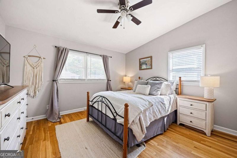 Photo 9 of 1269 Lynwyn Lane SE
