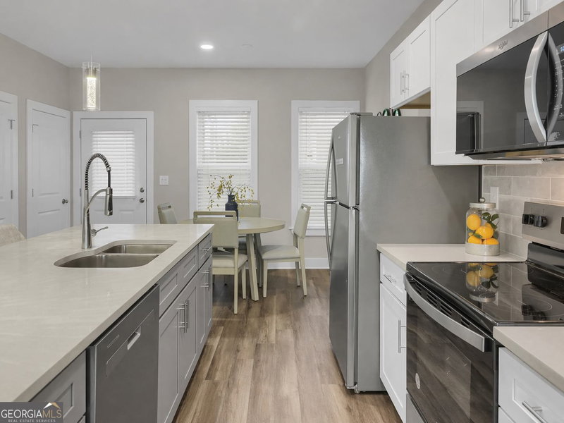 Photo 6 of 721 Fayetteville Road SE #601