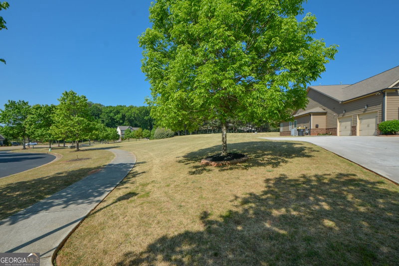 Photo 11 of 125 Haddonstone Drive