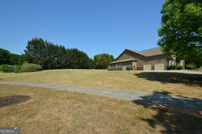 Photo 7 of 125 Haddonstone Drive