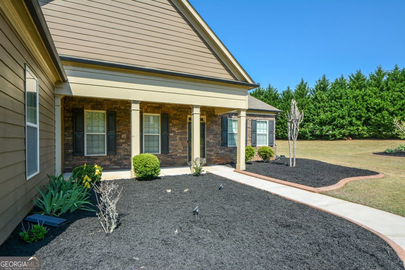 Photo 10 of 125 Haddonstone Drive